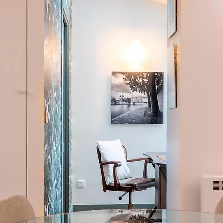 Apartment Veeve - A Story In Stone