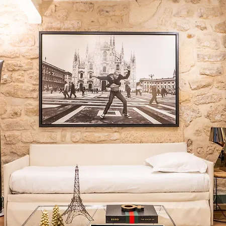 Veeve - A Story In Stone * 巴黎